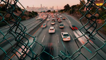 每日大赛官方更新：这次我站不住了太爽围绕一次硬刚展开，真相不止一个